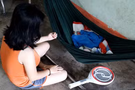 Bình Thuận: Hai cha con hãm hiếp cô gái 20 tuổi