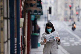 Nga ngừng các chuyến bay quốc tế, đóng cửa tất cả cửa hàng