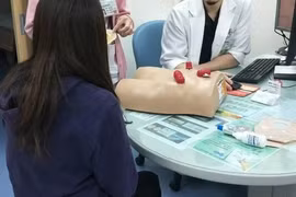 Tắm mãi vẫn thấy không sạch, đi khám phát hiện chuyện đau lòng