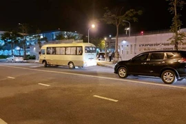 Đưa 18/20 du khách Hàn từ “tâm dịch” Deagu Hàn Quốc về nước lúc nửa đêm