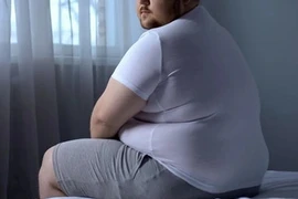 Bố mẹ nặng hơn 170kg, bỏ đói con gái đến chết gây phẫn nộ 