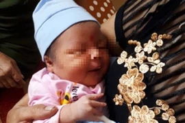 Bé gái 3 ngày tuổi bị bỏ rơi, mẹ để lại tâm thư xin nhà chùa nuôi giúp