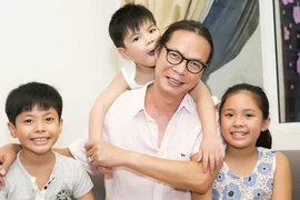 Đạo diễn Trần Lực kể hành trình gian nan sống cùng giúp việc