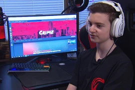 Lạ kỳ bố giúp con bỏ học để... chơi game thoải mái