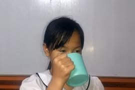 Lý lịch bất ngờ cô giáo phạt học sinh “súc miệng” nước giặt giẻ