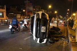 TNGT kinh hoàng ôtô húc bay người xuống cầu: Tạm giữ tài xế say rượu