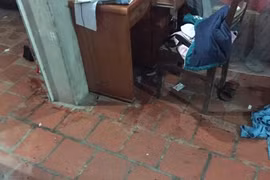 Lý do khó tin khiến bố nhẫn tâm chém con gái suýt chết