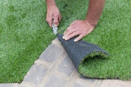 Chỉ cách dùng cỏ nhân tạo làm điểm nhấn thú vị cho ngoại thất