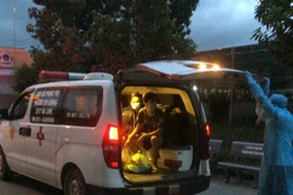 Chuyện về lái xe cứu thương 3 lần lao vào tâm dịch COVID-19