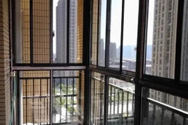 Biến ban công thành phòng trà đẹp mê ly