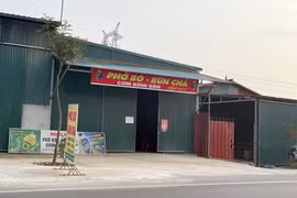 Nhiều công trình trái phép ở dọc đường nối Quốc lộ 38 