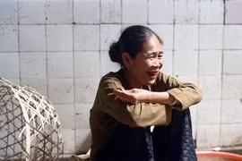 Loạt ảnh độc bên trong chợ Bến Thành năm 1973 (2)