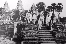 Ảnh độc: Chuyến phượt Campuchia năm 1921 của Nguyên soái Pháp