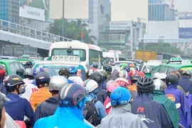 Thủ tướng làm Trưởng Ban Chỉ đạo chống ùn tắc giao thông