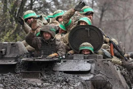 Bakhmut vào giai đoạn cuối, Nga quyết phong tỏa đường tiếp tế