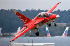 Không quân Việt Nam sẽ sử dụng máy bay Yak-130 vào nhiệm vụ gì?