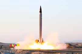 Sức mạnh quân sự Ả Rập Xê Út có sánh được với Iran?