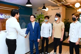 Xây dựng, đào tạo nguồn nhân lực chất lượng cao