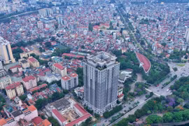 Chung cư "nhà giàu" trên 200 triệu/m2, nhà tập thể giá cao ngất 