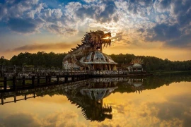 Công viên nước bỏ hoang ở Huế được báo nước ngoài chú ý