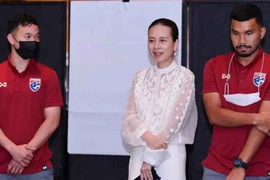 Đội tuyển Thái Lan có biến: Trợ lý Madame Pang quấy rối cầu thủ?