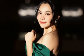 Ồn ào "O Sen" bị tẩy chay: Đừng đi vào vết xe đổ của Hương Giang!