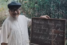 Tấm bảng lưu ý khách đến chúc Tết, ai đọc ôm bụng cười