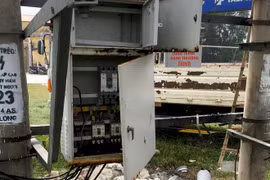 Nam thanh niên đốt trạm biến áp để sưởi ấm sau khi sử dụng ma túy