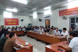 Hà Nội: Di dời 160 dân chung cư A7 Tân Mai tránh bão Yagi