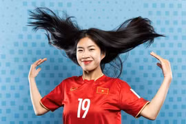 Đội tuyển nữ Việt Nam khoe vẻ cực ngầu "làm nóng" World Cup