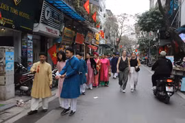 Trào lưu diện cổ phục chụp ảnh Tết ở Hà Nội gây sốt