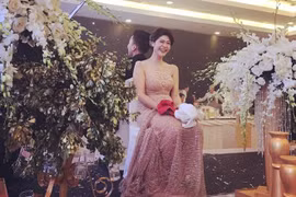 Nữ cơ trưởng đầu tiên Việt Nam khoe nhan sắc ngày một thăng hạng