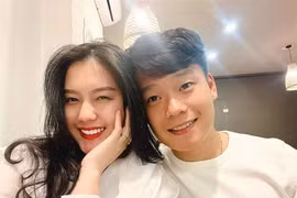 Bị chụp trộm, cô vợ hot girl của Thành Chung lộ nhan sắc thật