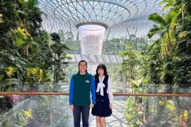 Hot girl Ngoại thương và câu chuyện “sa lưới tình” trai ngoan Sài thành