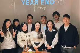 Vợ chồng Lương Xuân Trường hiếm hoi xuất hiện cùng nhau