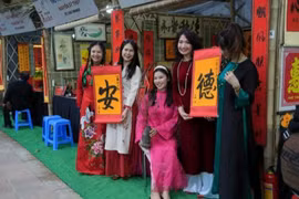 Hà Nội: Người dân háo hức đi Hội chữ đầu xuân