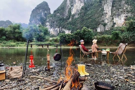 Du lịch dã ngoại được lòng giới trẻ dịp nghỉ Tết Nguyên đán