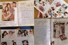 Cuốn sổ lưu bút chi chít nhãn dán thần tượng "vang bóng một thời"