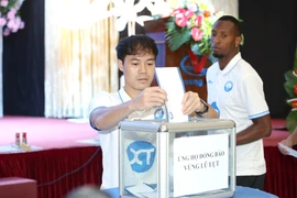 Dàn sao CLB Thép Xanh Nam Định hướng về đồng bào lũ lụt