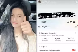 "Buôn may bán đắt", vợ Quang Hải khoe đơn hàng ngập nhà