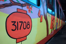 Chuyến tàu cuối cùng năm Giáp Thìn: Bồi hồi những cảm xúc khó nói thành lời