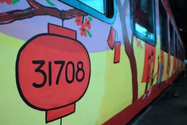 Chuyến tàu cuối cùng năm Giáp Thìn: Bồi hồi những cảm xúc khó nói thành lời