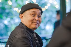 “Vua hài” Xuân Hinh thời làm ông bầu khét tiếng và nỗi sợ vợ