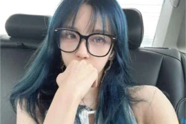 Đăng ảnh "đảo ngói", nữ streamer LMHT Trung Quốc gây sốt cõi mạng