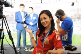 Nữ CĐV từng gây sốt bởi nụ cười trên khán đài giờ ra sao?