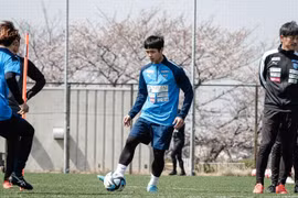 Hành trình 4 lần xuất ngoại "thành nhân" của Công Phượng 