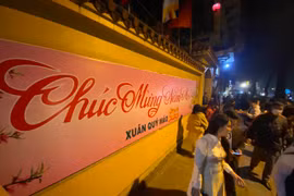 Nét đẹp đi chùa đầu năm của người dân 