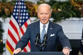 Ông Biden bất ngờ công bố Mỹ không kích ở Syria