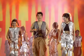 HIEUTHUHAI và Quang Hùng MasterD đốn tim sinh viên Tây Nguyên