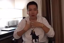 "Youtuber giàu nhất Việt Nam" "vẽ đường" kiếm tiền cho giới trẻ ra sao?